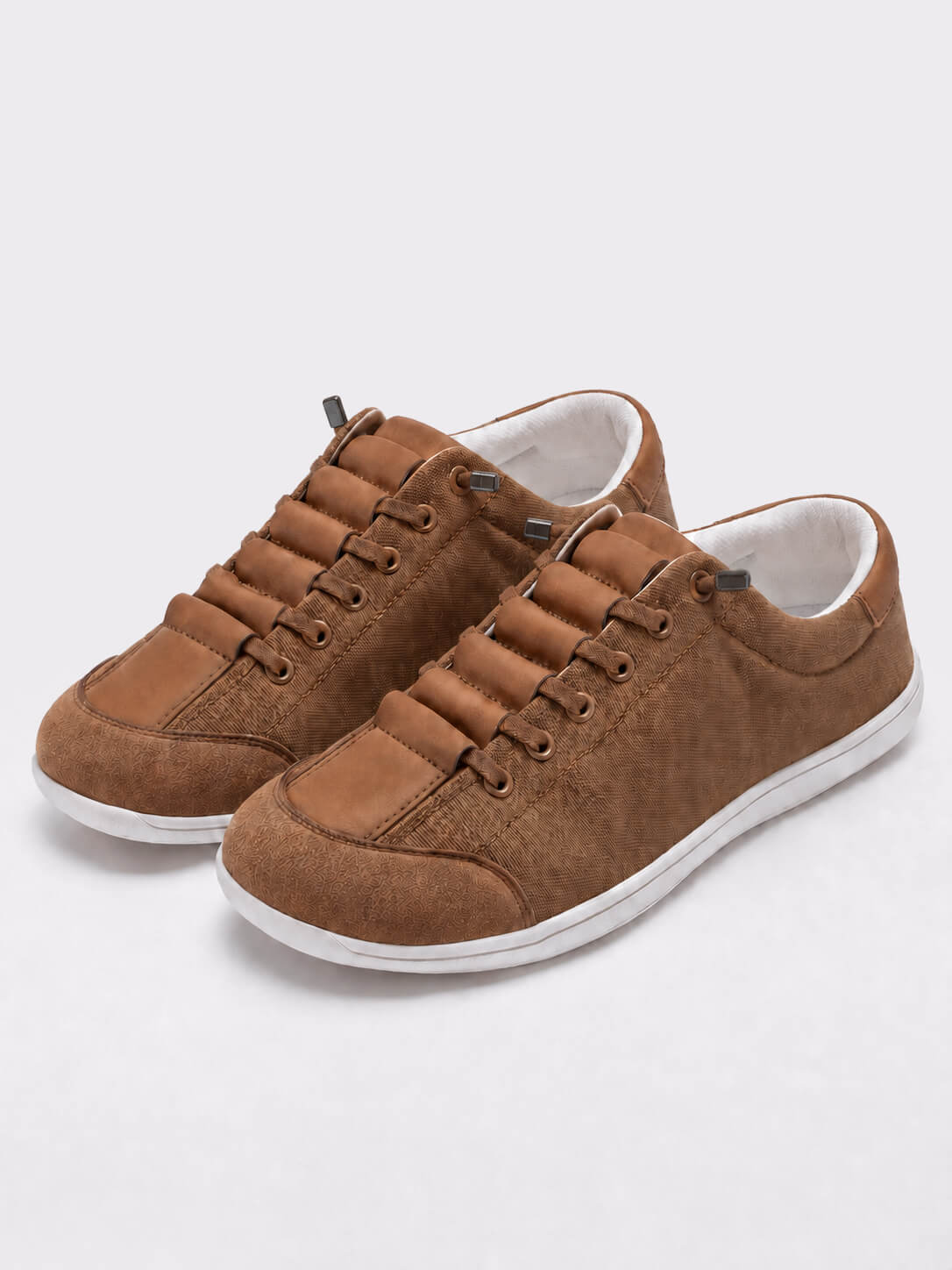 Women’s Minimalist Lace-Up Low-Top Sneakers
