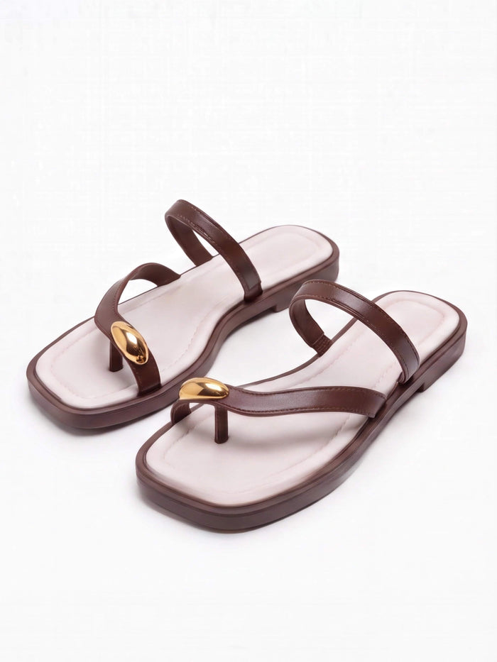 Women’s Chain-Detail Strappy Flat Sandals