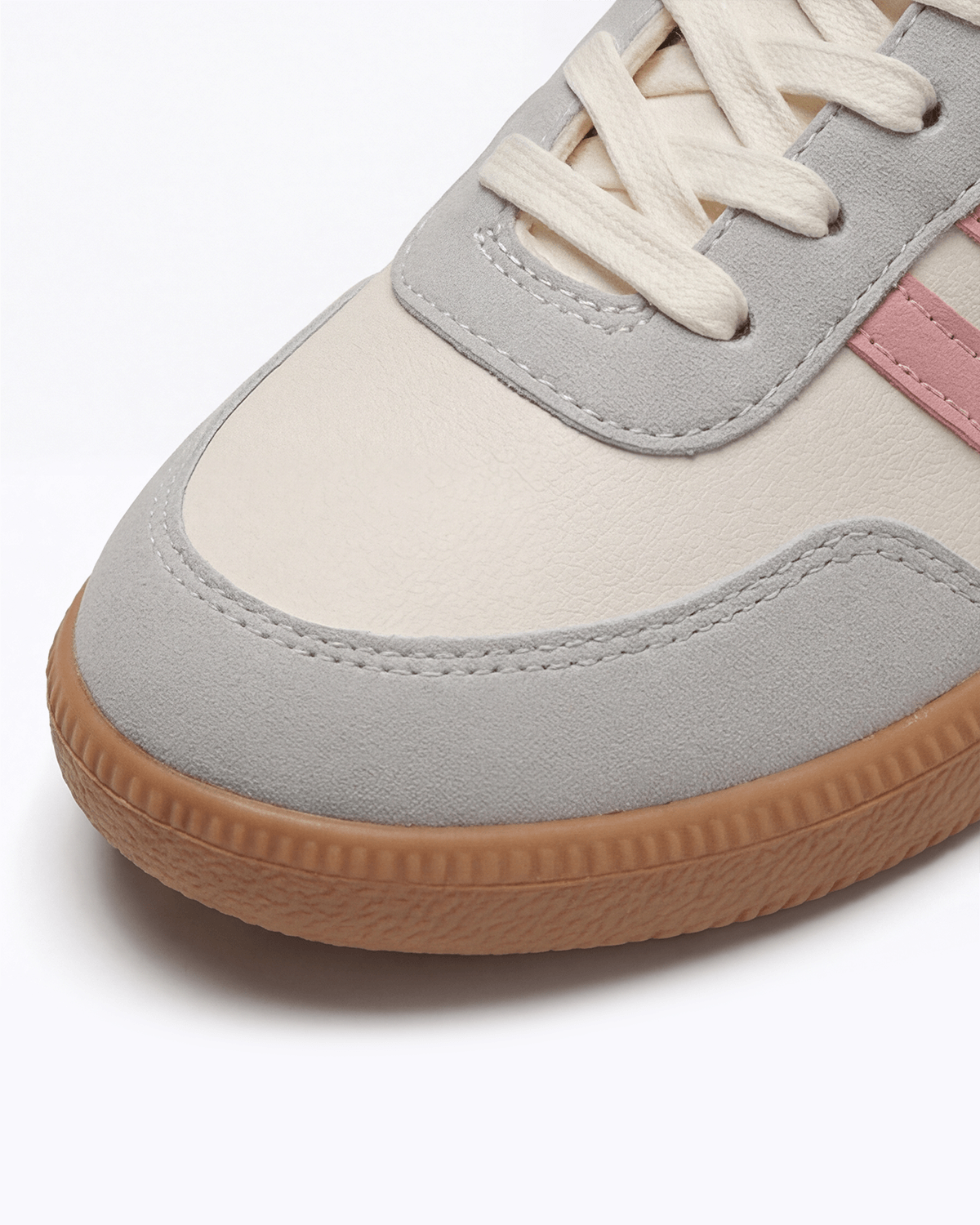 Women’s Retro Lace-Up Low-Top Sneakers