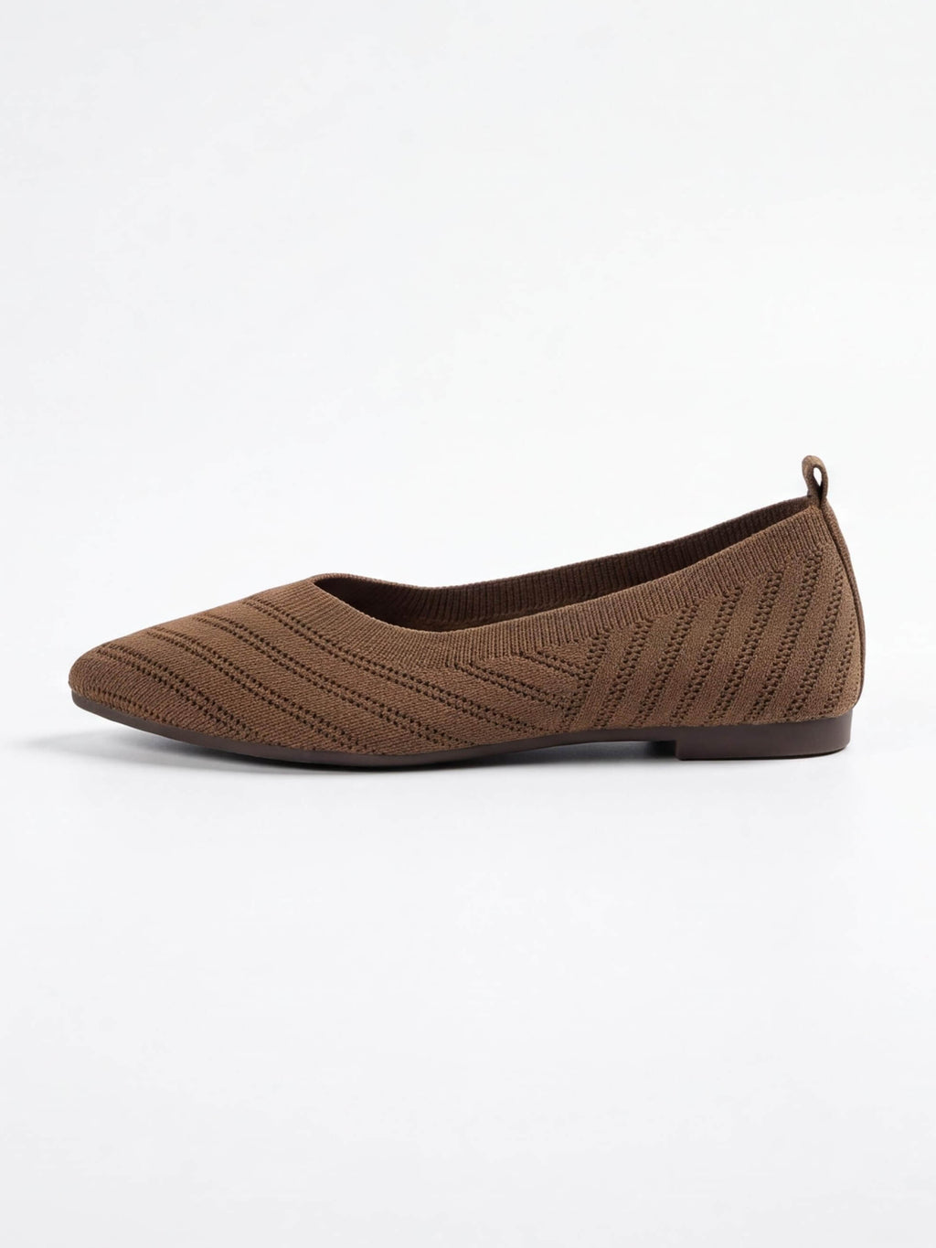 Women’s Textured Pointed-Toe Ballet Flats