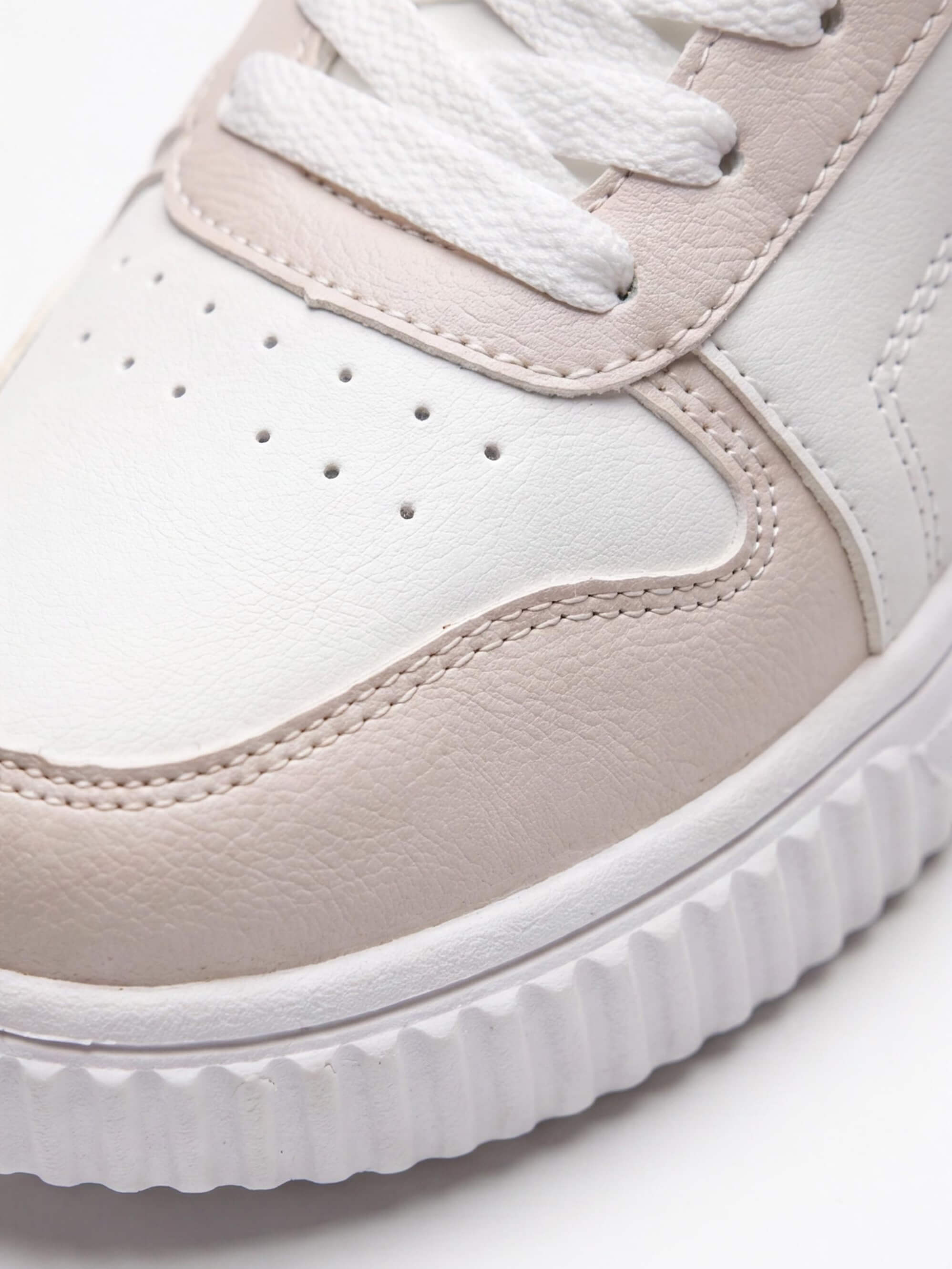 Women’s Panelled Lace-Up Platform Sneakers