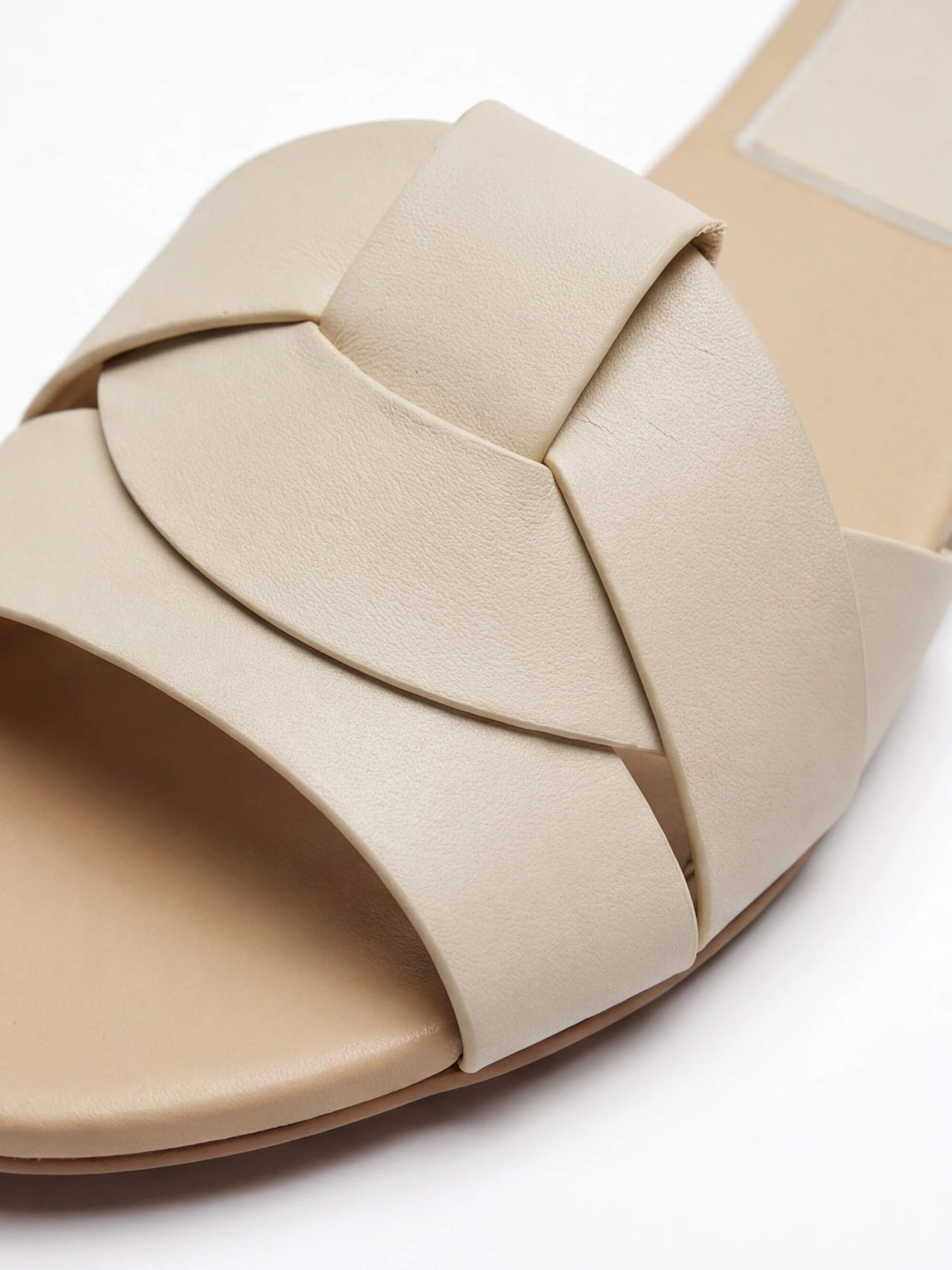 Women’s Woven-Knot Flat Slingback Sandals