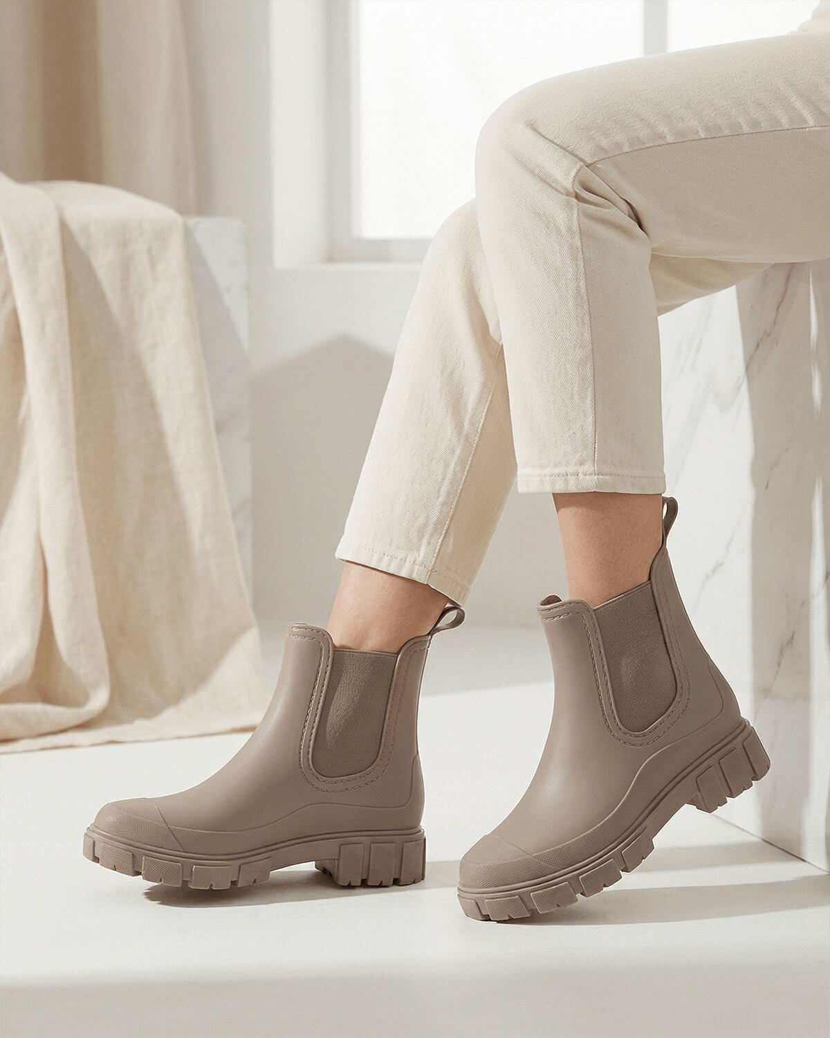 Women’s Chunky Chelsea Ankle Boots