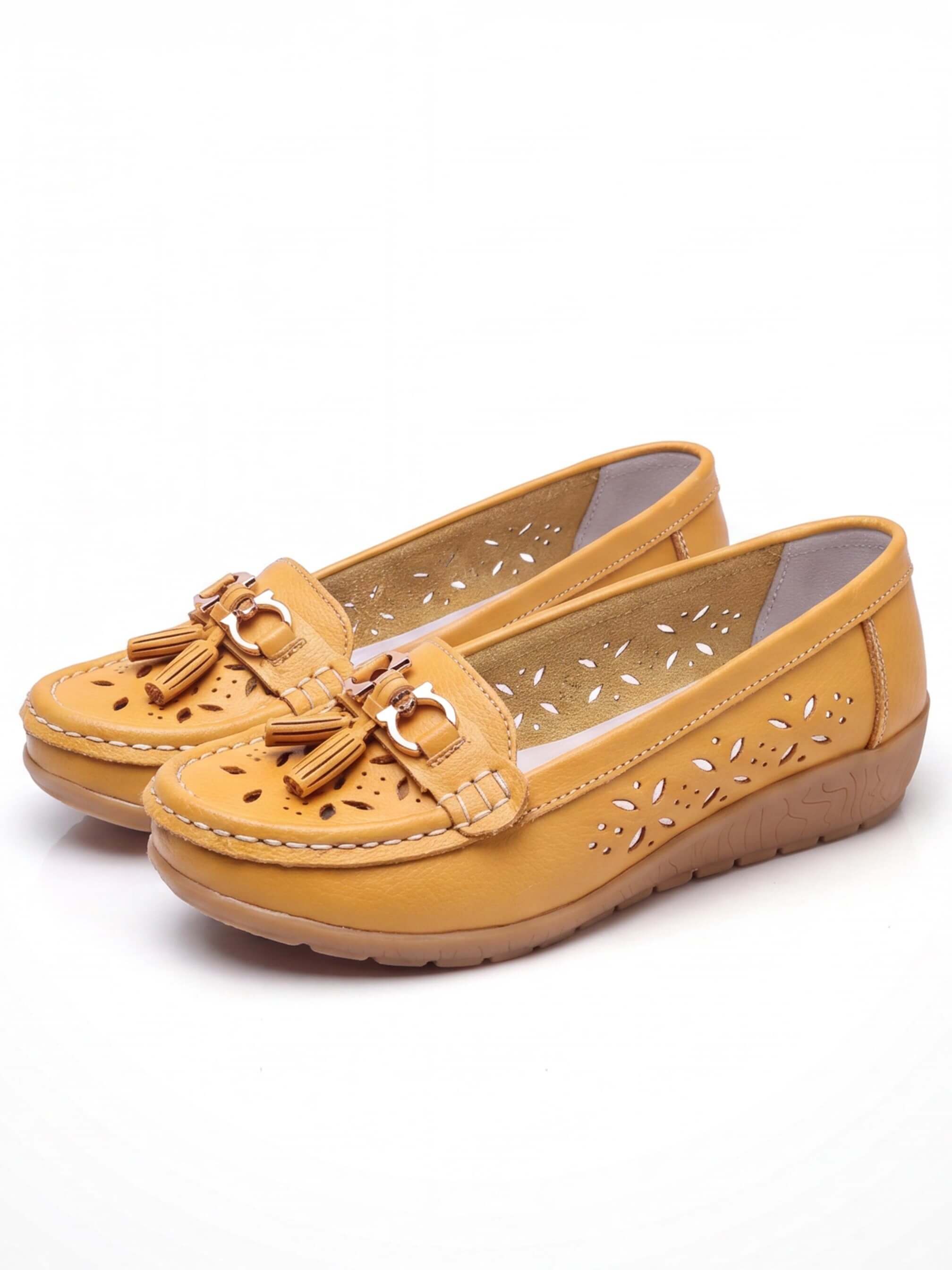 Women’s Perforated Tassel Comfort Loafers