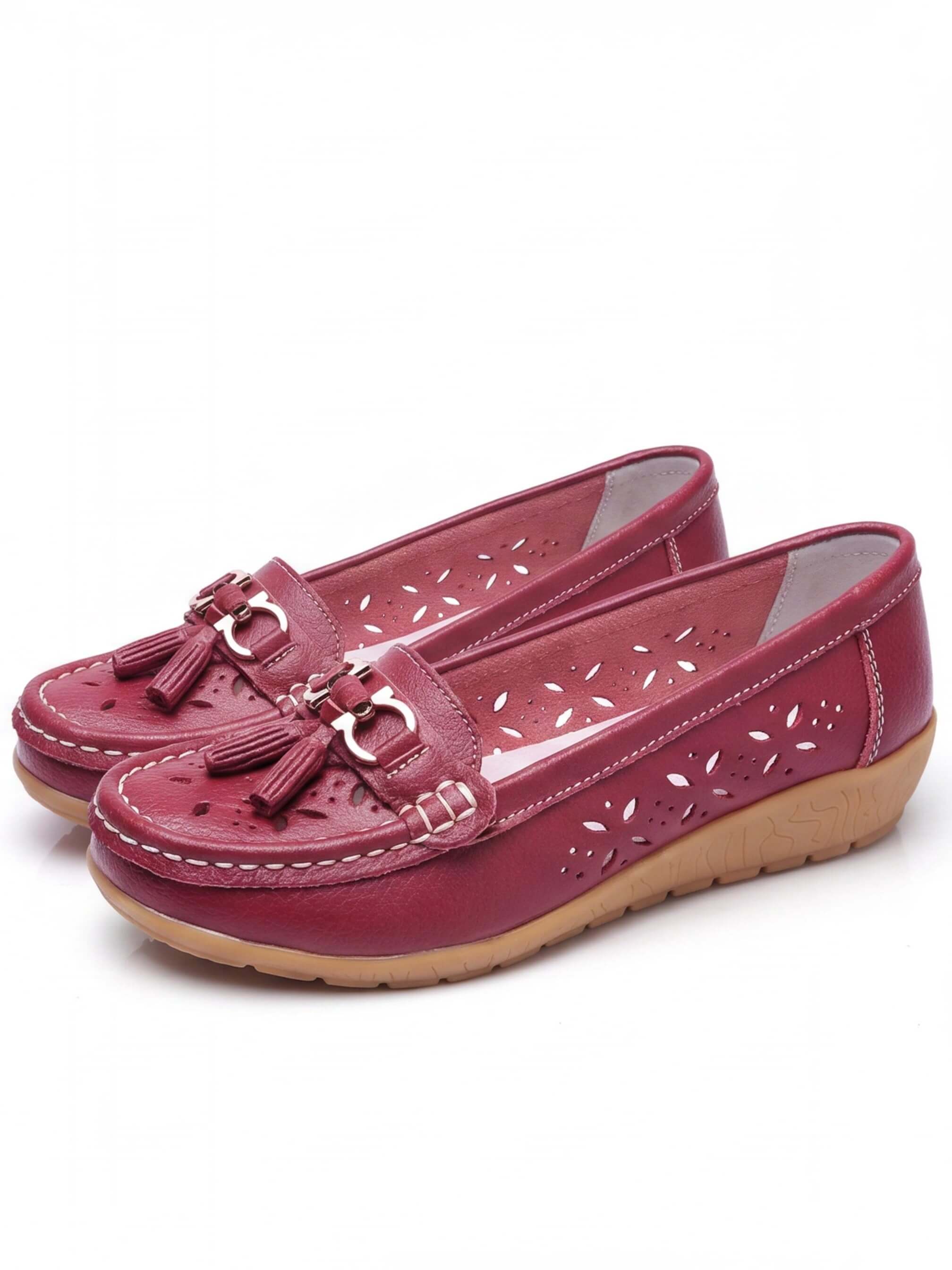 Women’s Perforated Tassel Comfort Loafers