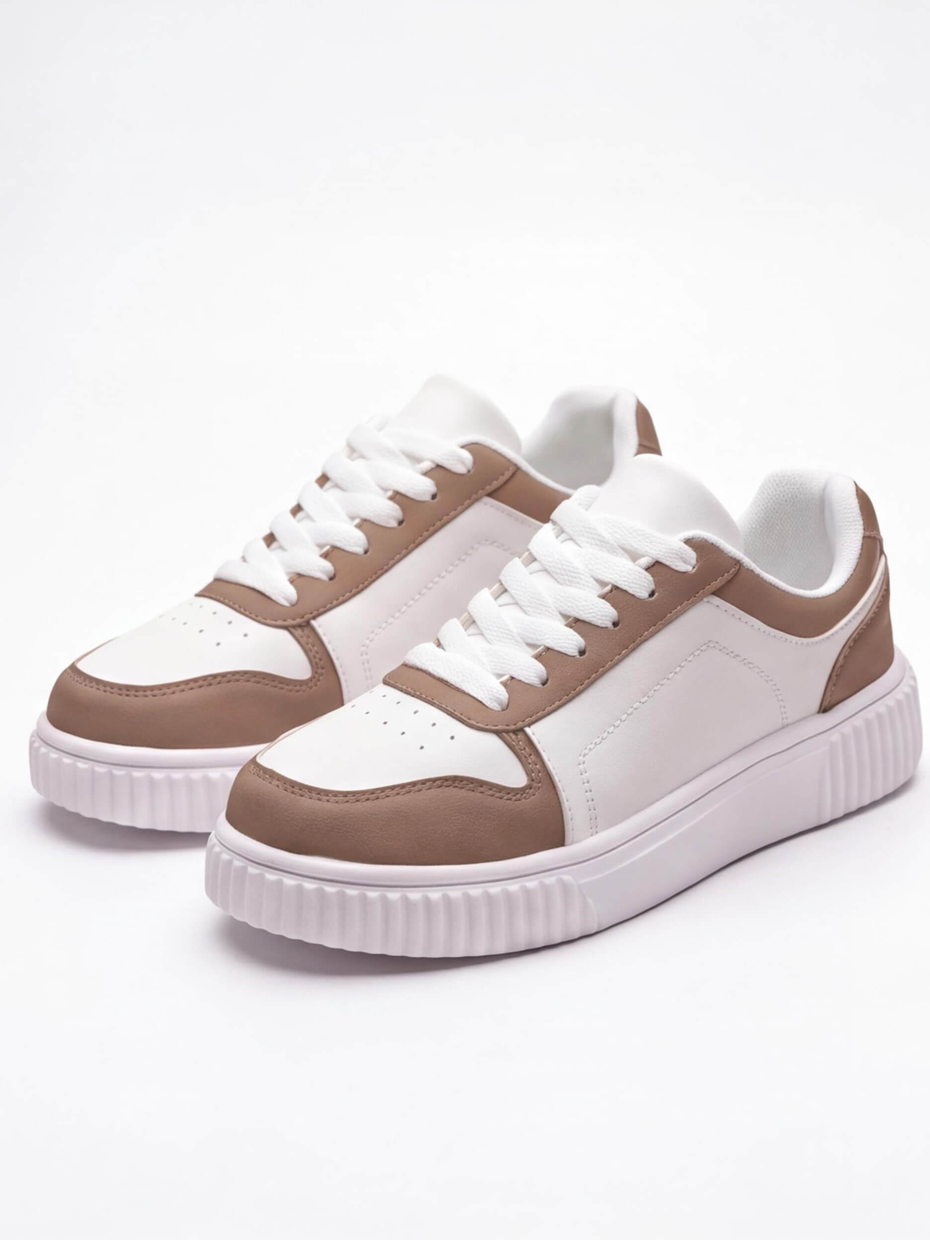 Women’s Panelled Lace-Up Platform Sneakers